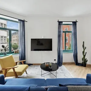 https://new-vintage-chic-apartment.dresdenhotels.net