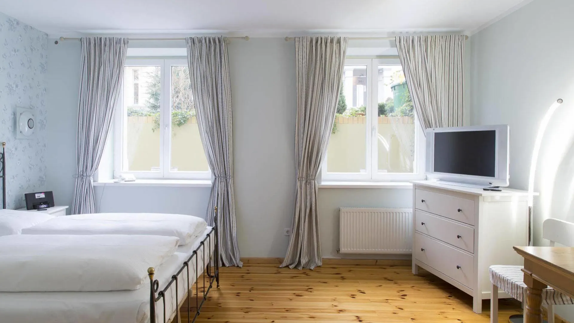 ****  Hotel Residenz Begaswinkel Berlin Germany